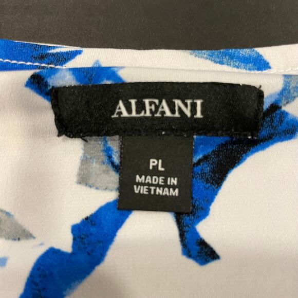 Alfani women's blouse PL Cobalt Broken Mirror Print Bell Sleeve handkerchief - Picture 4 of 16